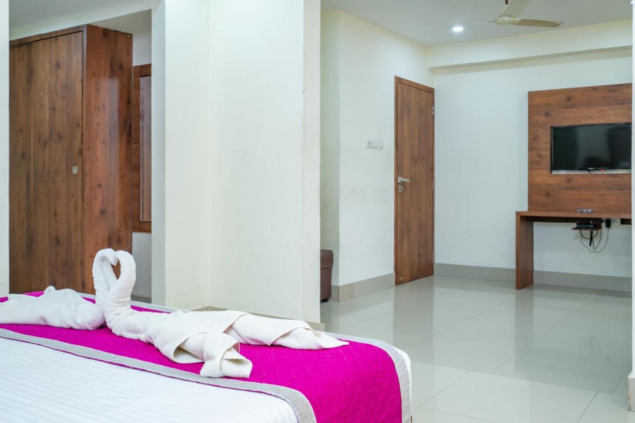 Nexstay Crystal Residency Kozhikode Exterior photo