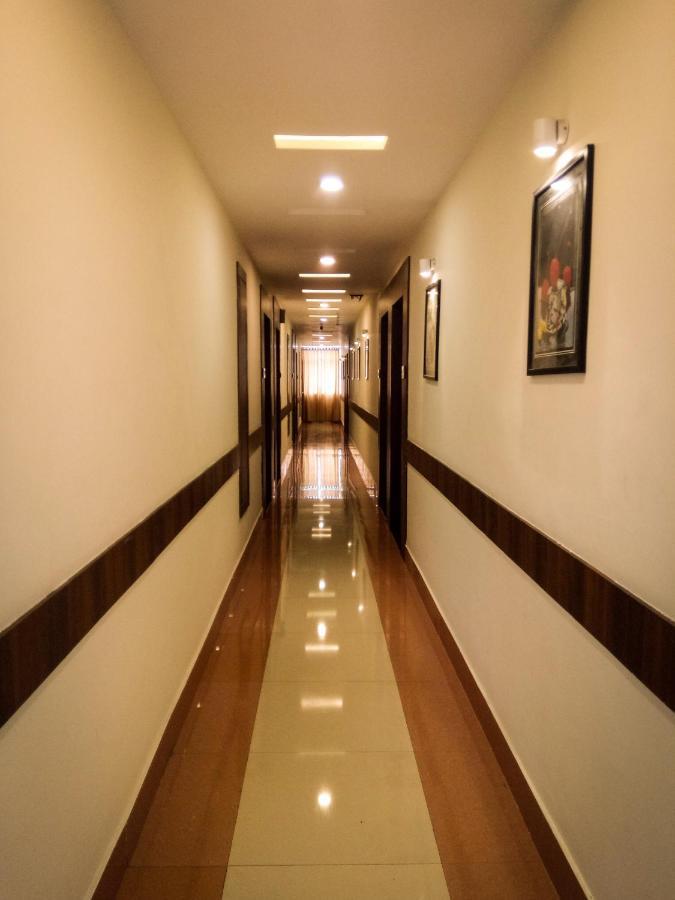 Nexstay Crystal Residency Kozhikode Exterior photo
